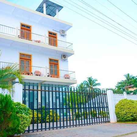 Hotel Kiyara Dambulla Luaran gambar