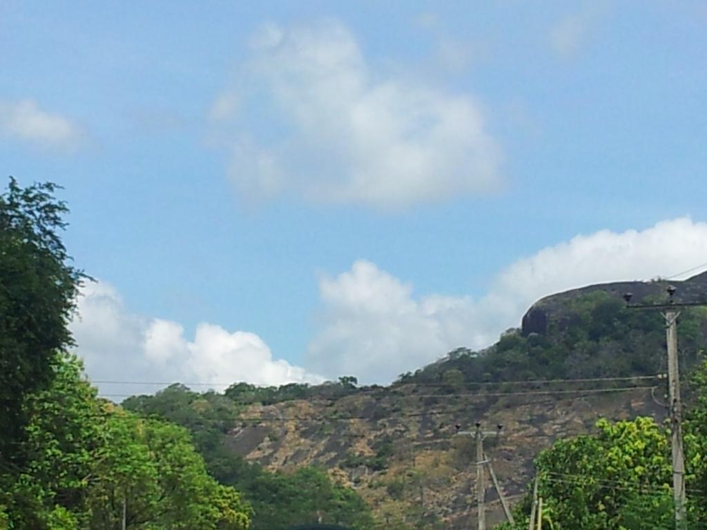 Hotel Kiyara Dambulla Luaran gambar