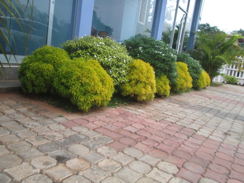 Hotel Kiyara Dambulla Luaran gambar