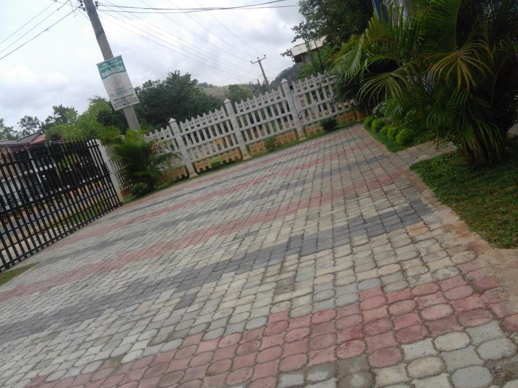 Hotel Kiyara Dambulla Luaran gambar