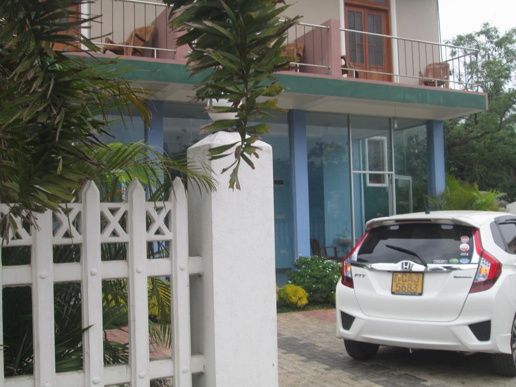 Hotel Kiyara Dambulla Luaran gambar