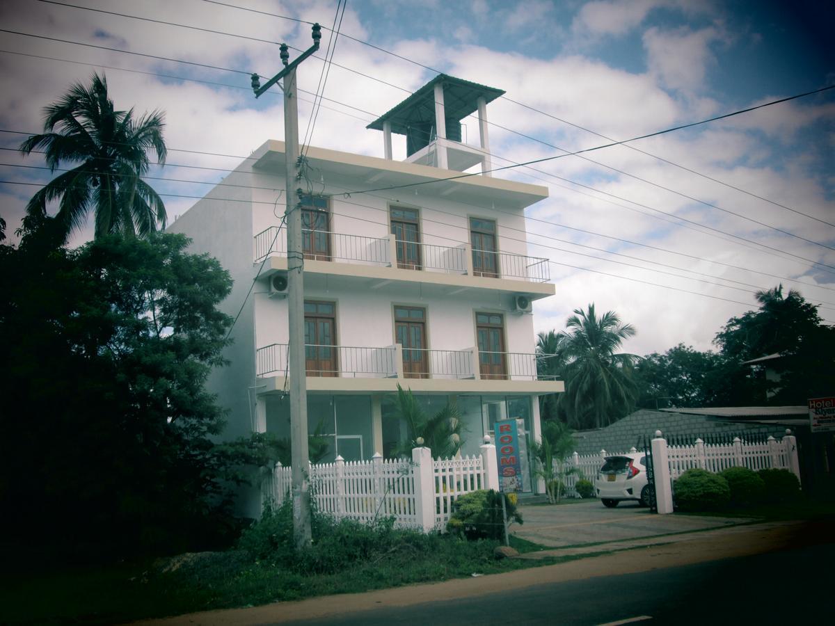 Hotel Kiyara Dambulla Luaran gambar