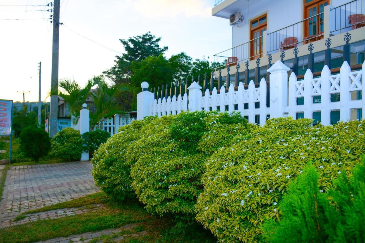 Hotel Kiyara Dambulla Luaran gambar