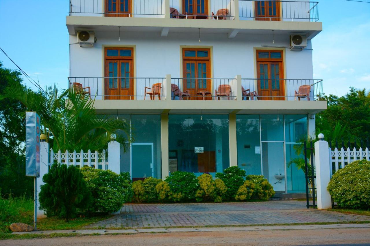 Hotel Kiyara Dambulla Luaran gambar