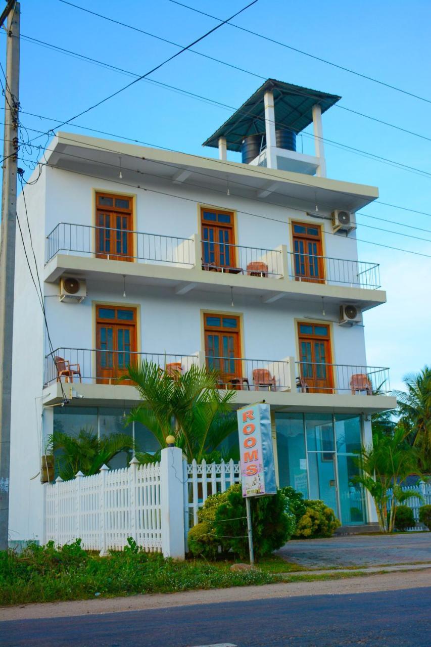 Hotel Kiyara Dambulla Luaran gambar